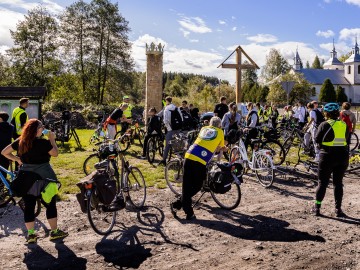 12Relacja z rajdu rowerowego szlakiem królewskich łowów w ppk. fot. damian kuzdak.jpg, 